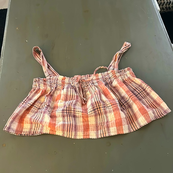 American eagle plaid crop. Size M. Pink and Purple plaid. - Picture 1 of 3